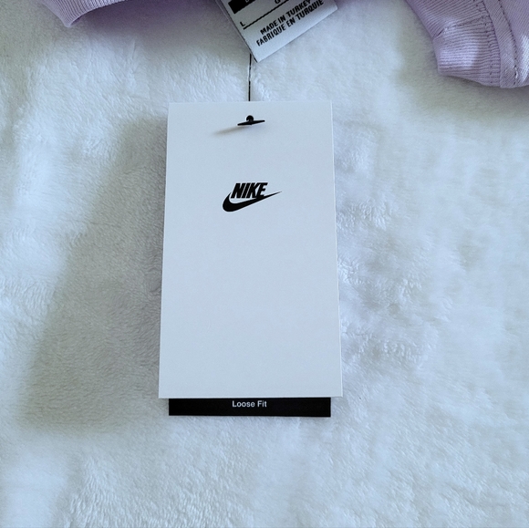 Nike👟 U*Phoria Loose Fit Cropped Tee👕 - NWT - Picture 7 of 16